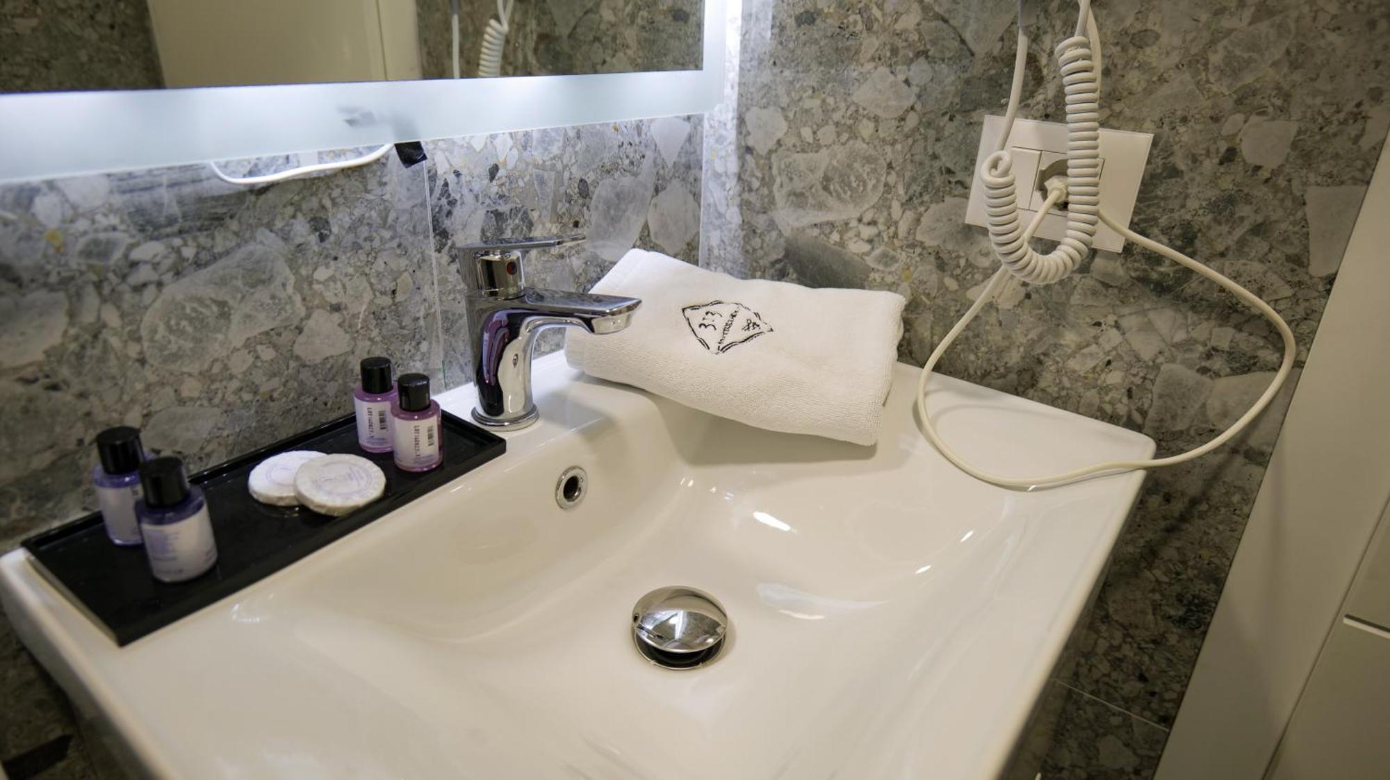313 Center Hotel Tirana